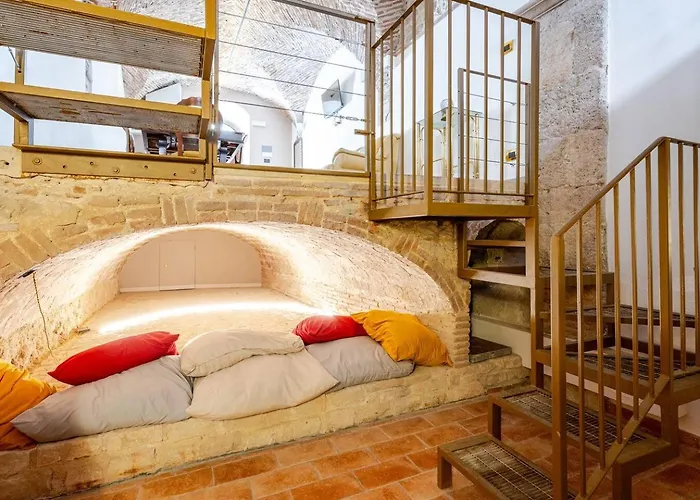 Art Of Living, Elegante Casa Nel Centro Storico LʼAquila